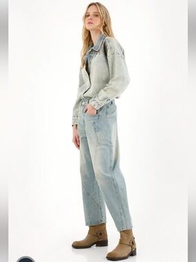TNS LIGHT BLUE LOW-RISE HORSESHOE JEANS